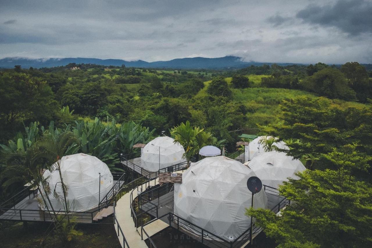 นรดีฮิวล์ รีสอร์ต เขาแผงม้า วังน้ำเขียว Hotell Ban Sap Bon  Exteriör bild